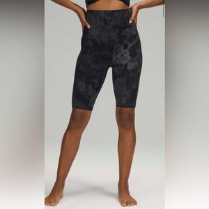 Lululemon Align Super High Rise Short  10" -Diamond Dye Pitch Grey Graphite Grey